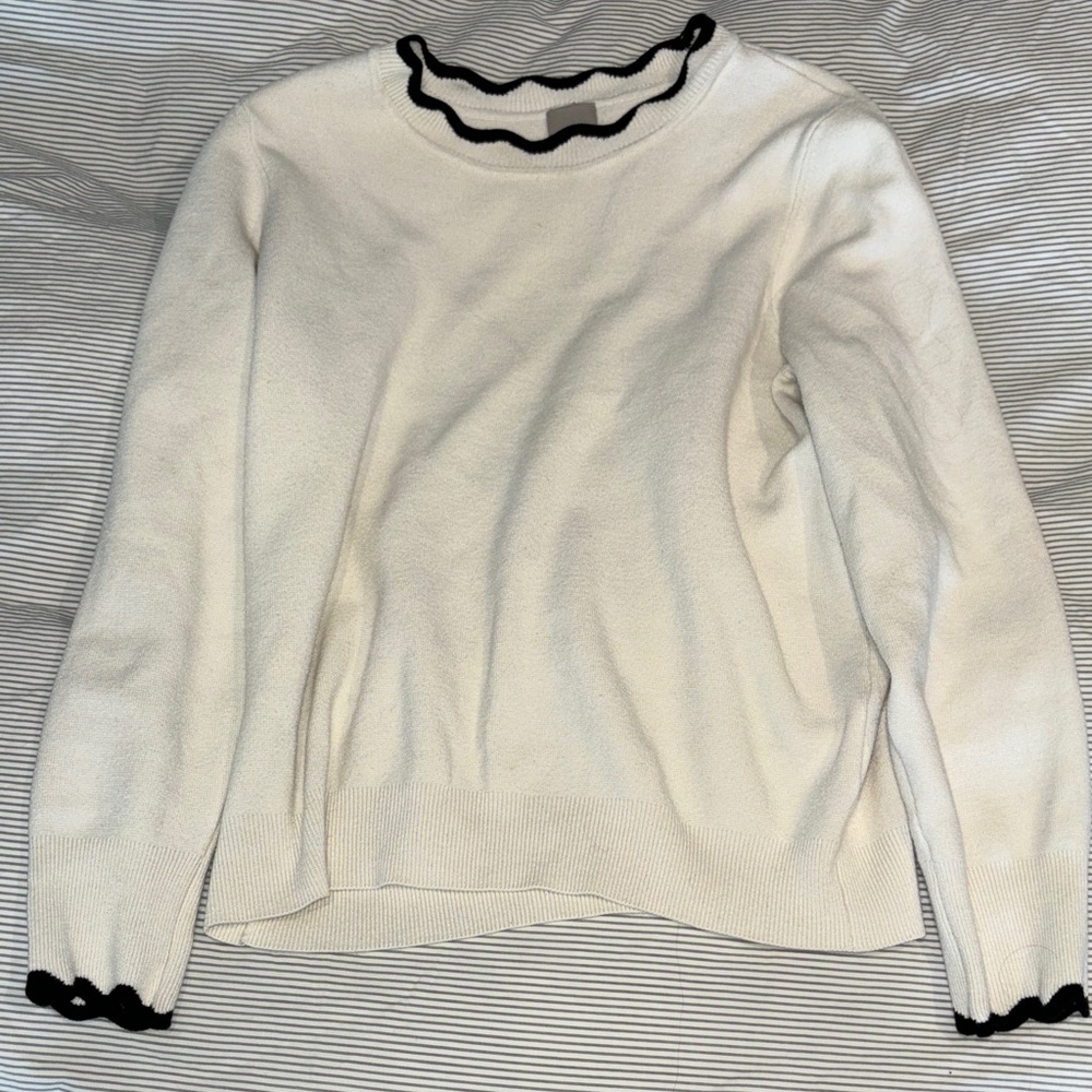 H&M Women's White Sweater with Black Trim